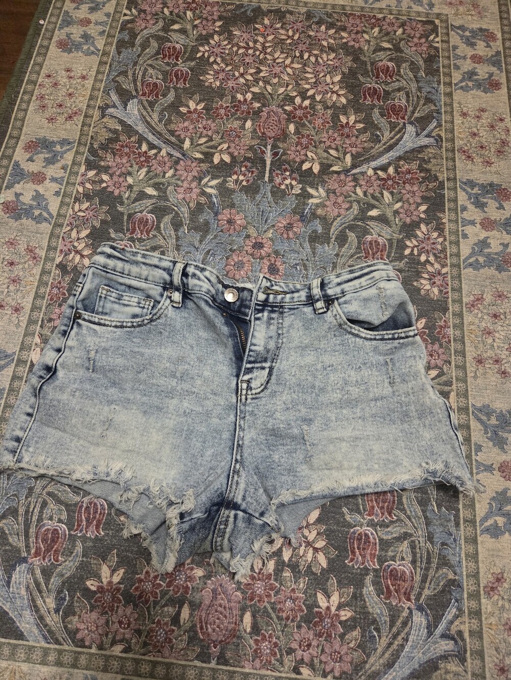 rebels Light Blue Distressed Denim Size 5 Cutoff Shorts
